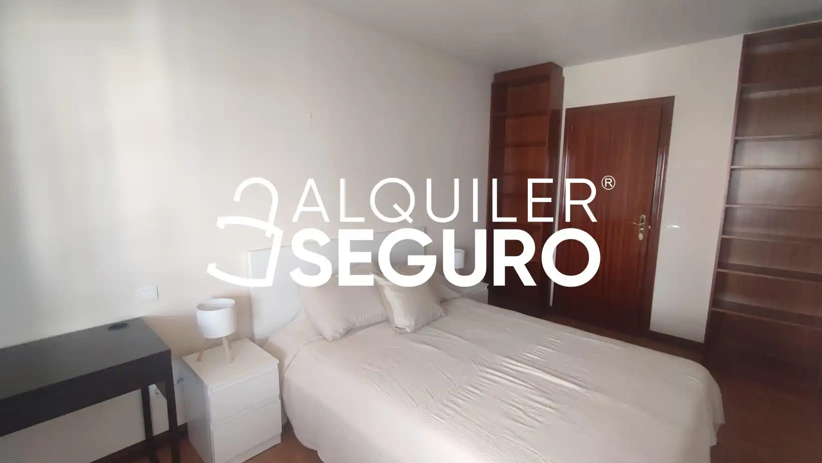 Bedroom of Flat for rent in Madrid  with Air Conditioner, Heating and Terrace