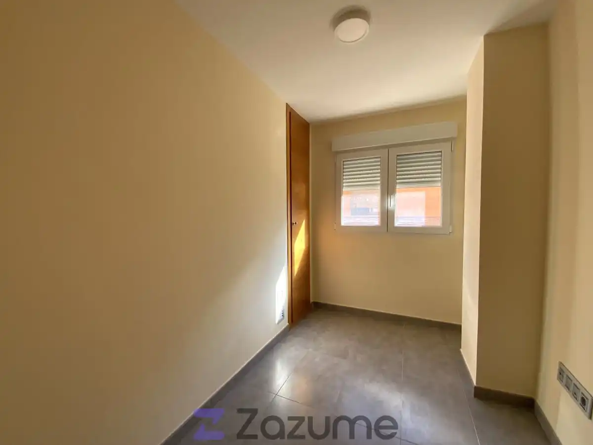 Wohnung zur Miete in Av. Vicent Blasco Ibáñez, Riba-roja de Túria