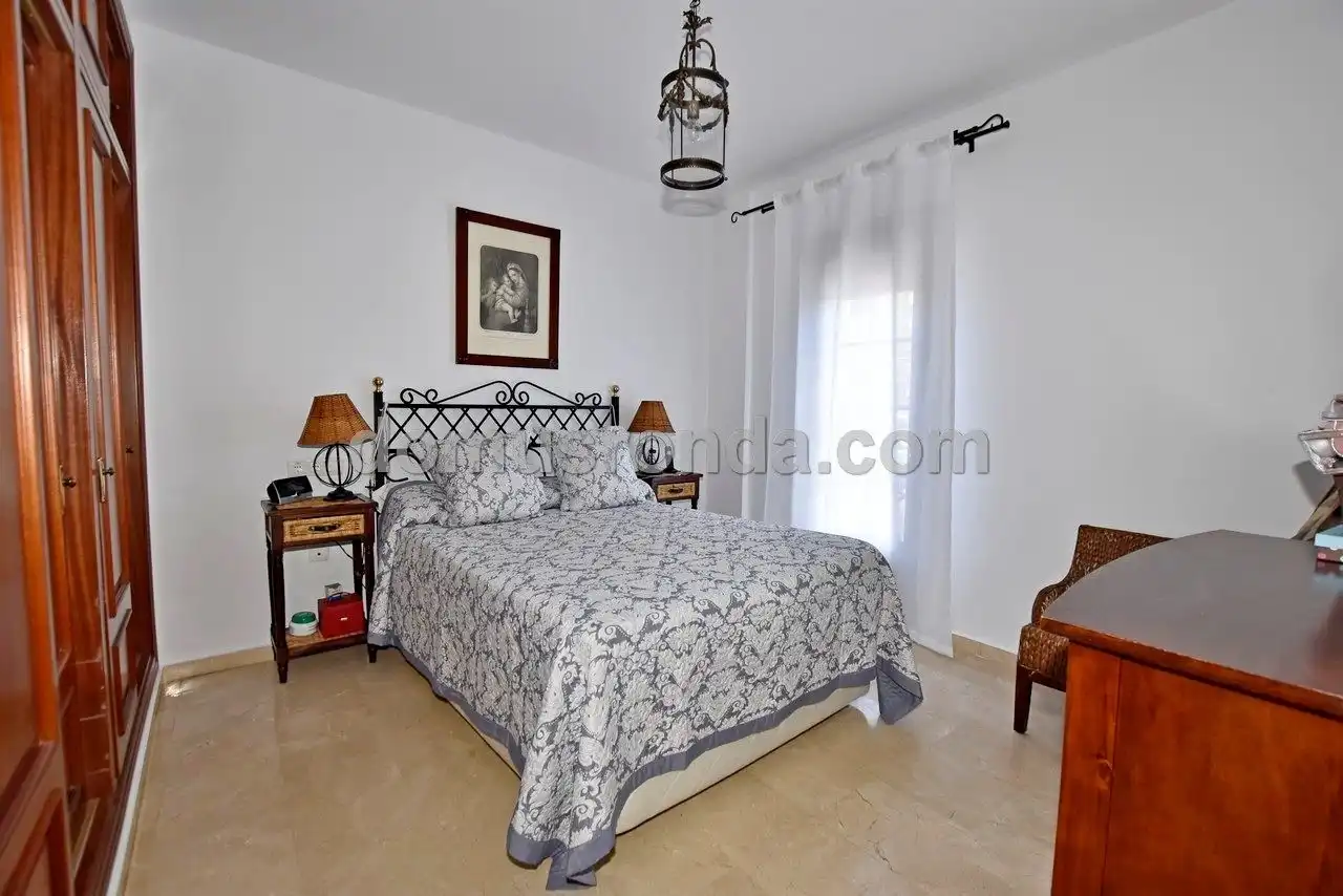 Habitación de Casa o chalet en venta en Ronda con Calefacción, Terraza y Piscina