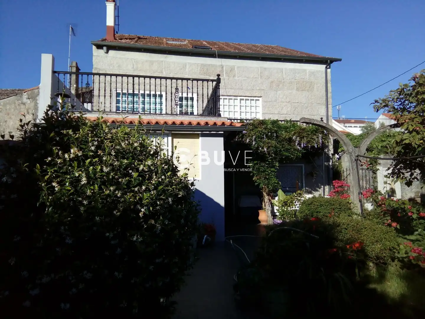 Vista exterior de Casa o chalet en venta en Vilagarcía de Arousa con Calefacción, Jardín privado y Terraza