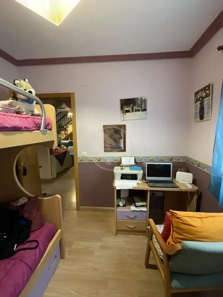 Schlafzimmer von Maisonette zum Verkauf in Linares mit Klimaanlage