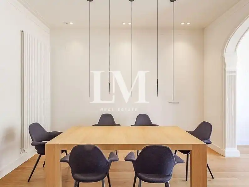 Apartament amb terrassa de lloguer a CORTS CATALANES, imagen 13