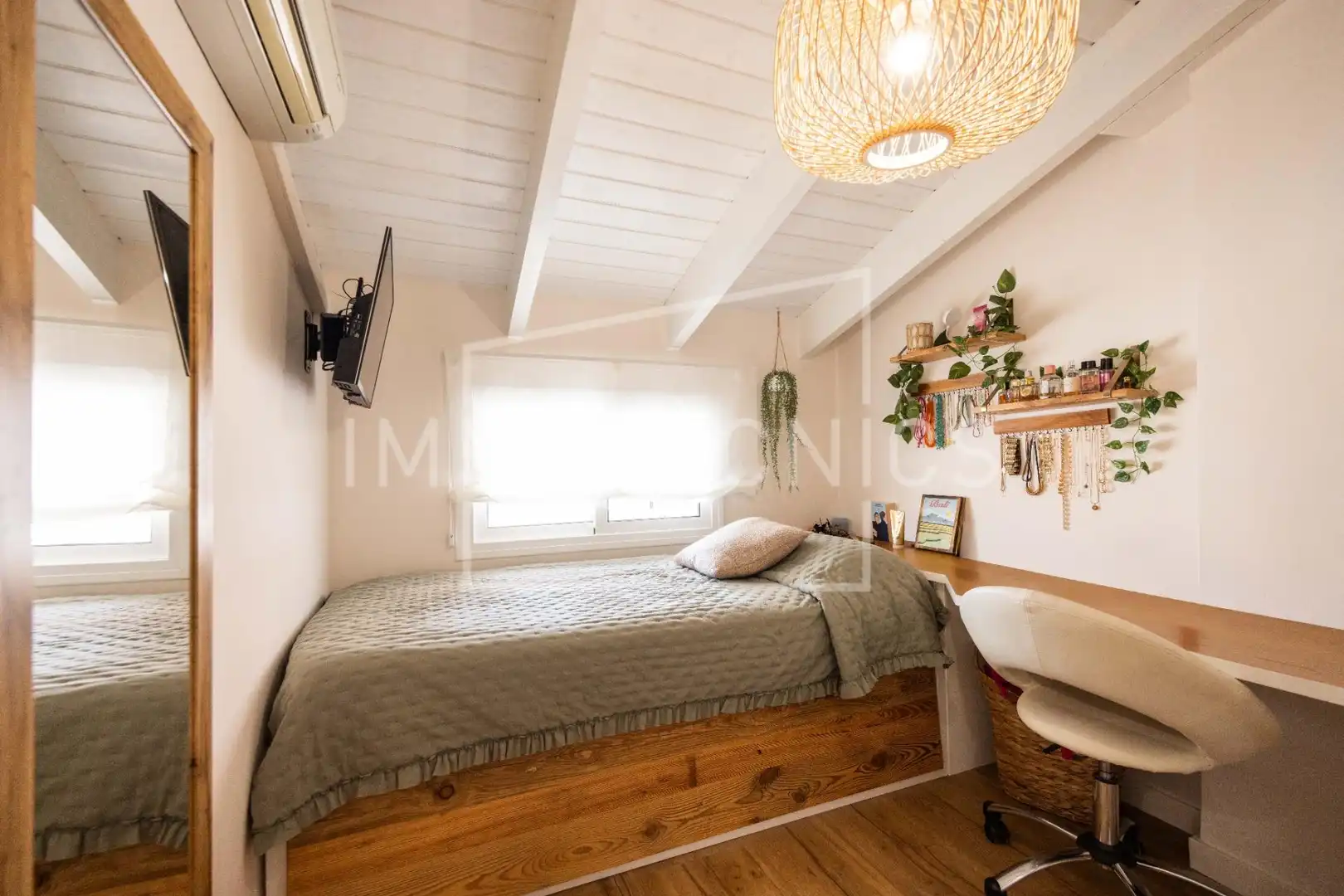 Bedroom of Attic for sale in Granollers  with Air Conditioner, Heating and Terrace