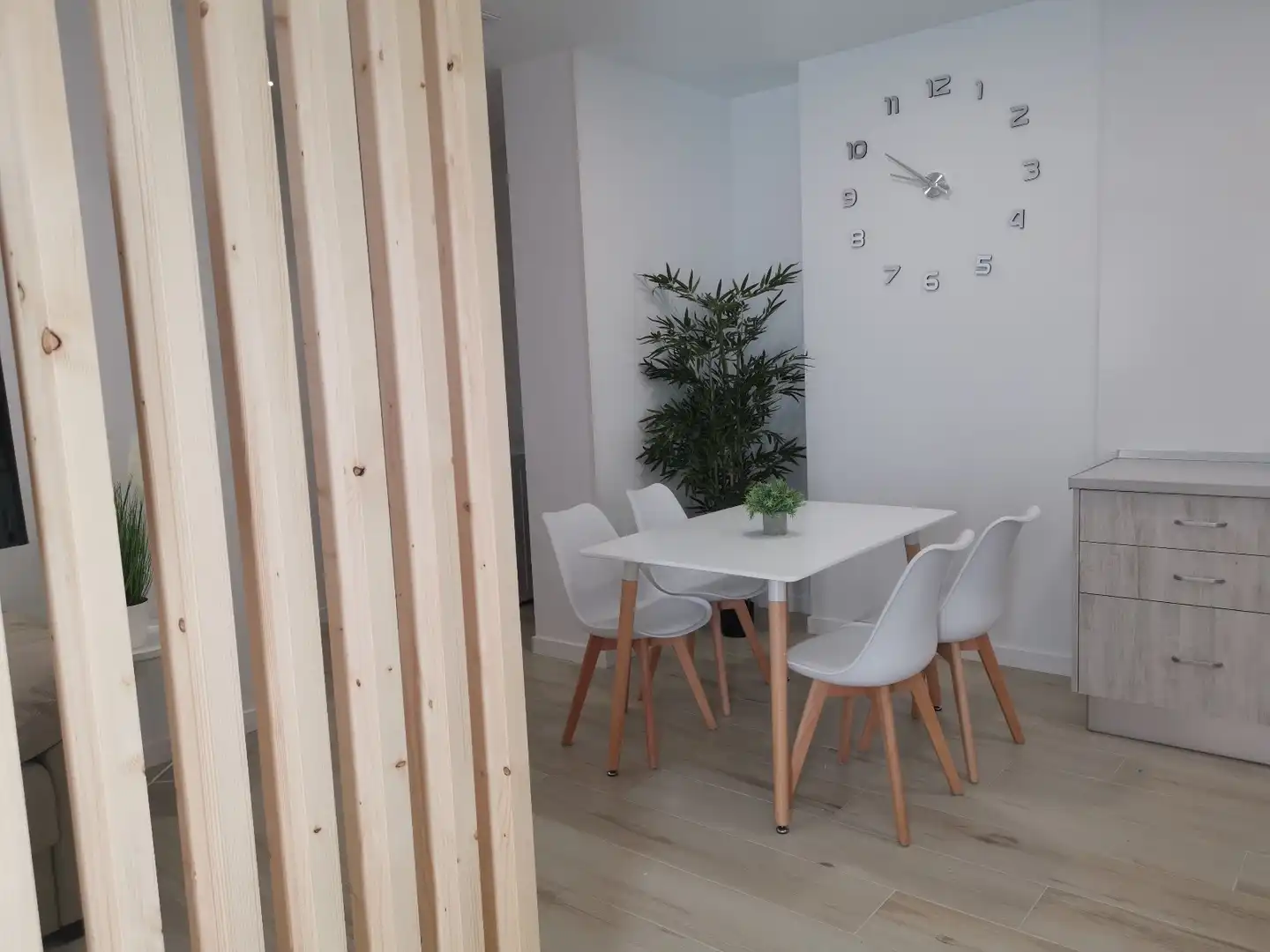Menjador de Planta baixa de lloguer en Santa Pola amb Aire condicionat, Calefacció i Moblat