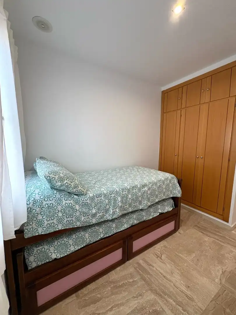 Bedroom of Apartments for rent in Chiclana de la Frontera  with Air Conditioner and Private garden