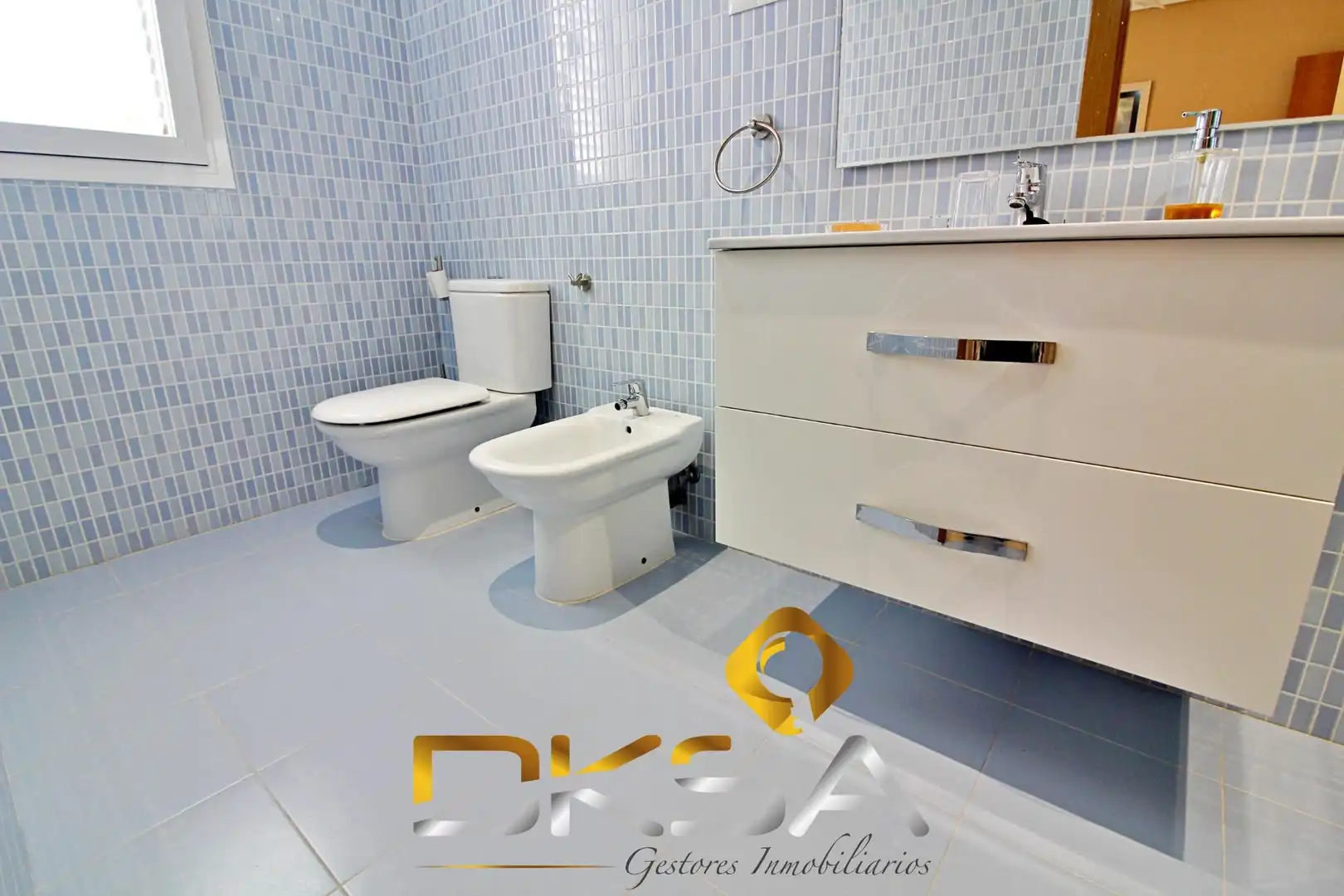 Bany de Casa o xalet en venda en Oropesa del Mar / Orpesa amb Aire condicionat, Jardí privat i Terrassa