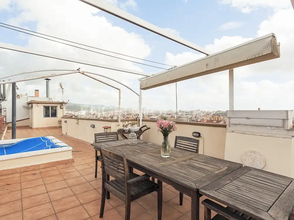Terrasse von Dachboden zum Verkauf in Barcelona mit Klimaanlage, Heizung und Terrasse