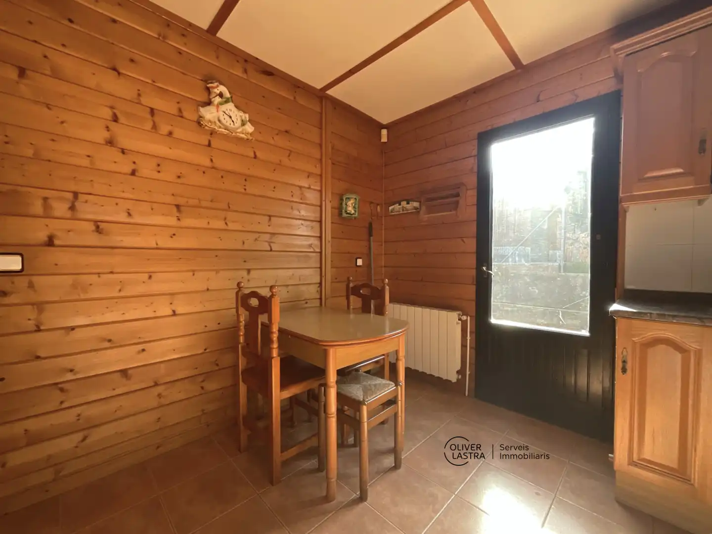 Cocina de Casa o chalet en venta en Sant Andreu de la Barca con Aire acondicionado, Calefacción y Jardín privado
