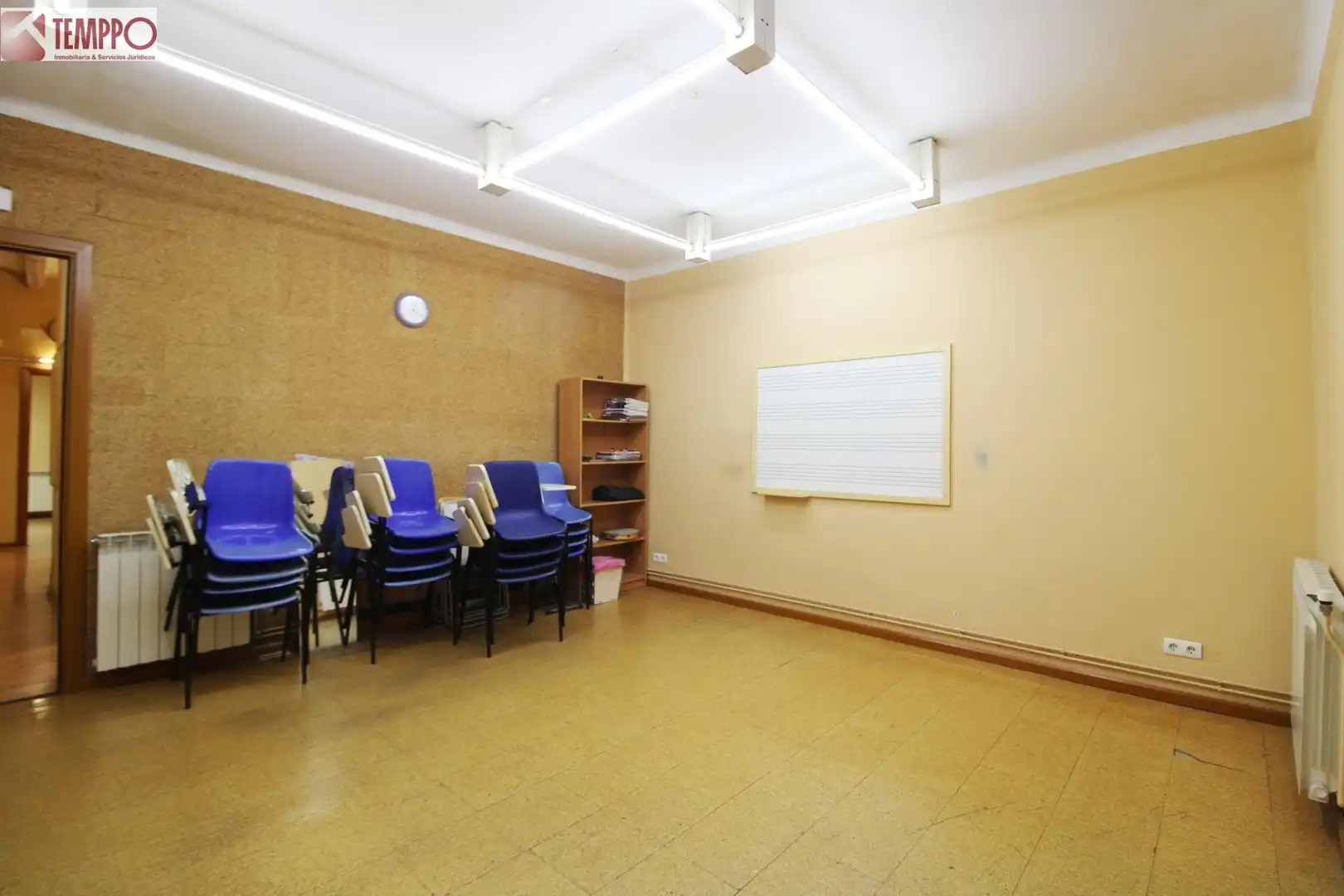 Casa adosada en venta en Carrer MURALLA, Centre