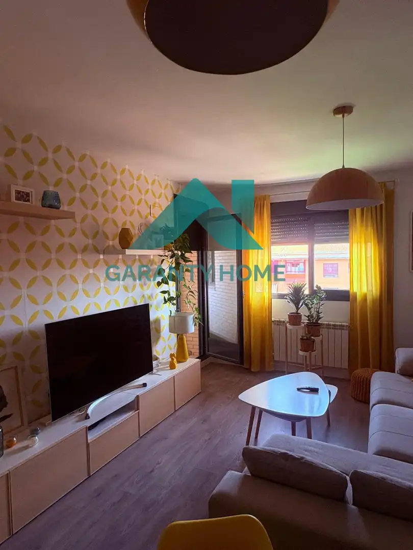 Living room of Flat for sale in Cáceres  with Air Conditioner, Heating and Terrace