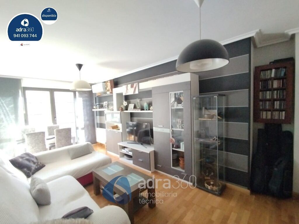 Sala de estar de Apartamento en venta en Lardero con Aire acondicionado, Calefacción y Trastero