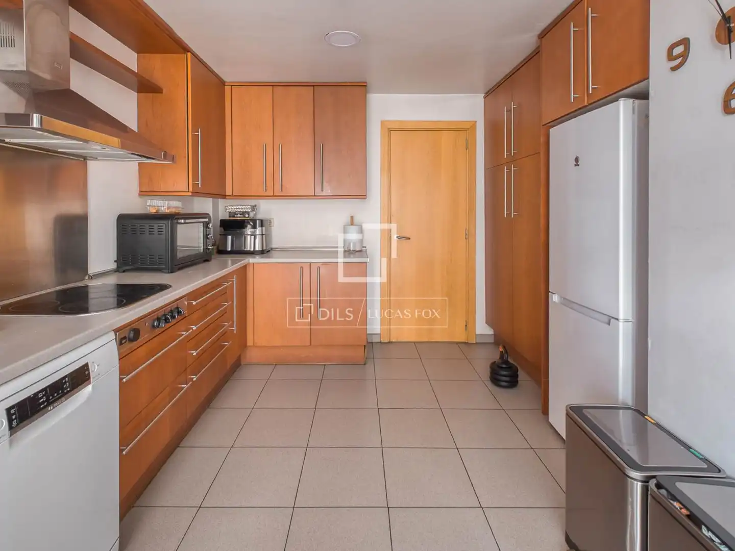 Cuina de Casa o xalet en venda en Madrid amb Aire condicionat, Calefacció i Jardí privat