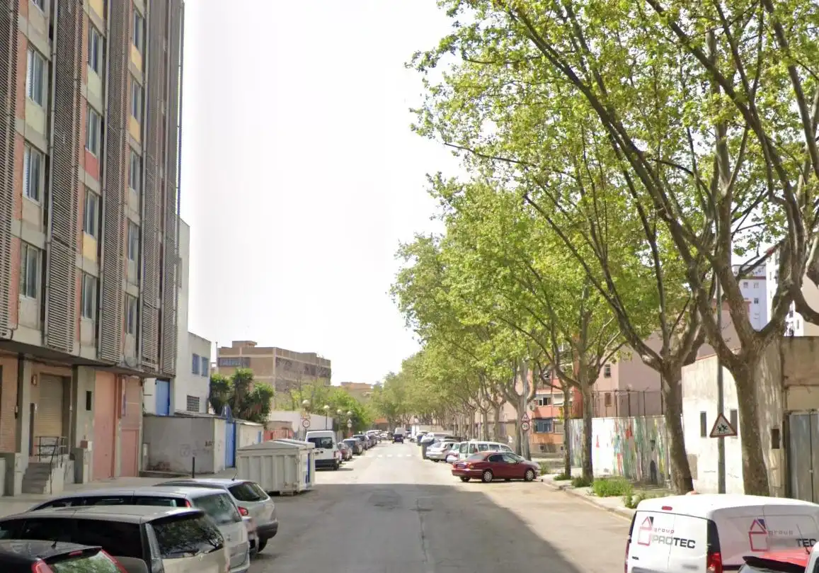 Vista exterior de Pis en venda en Sant Adrià de Besòs amb Terrassa