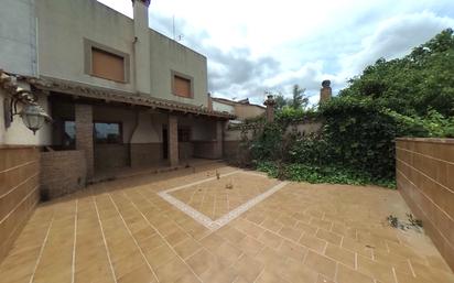 Jardí de Casa adosada en venda en Arcos de la Frontera amb Terrassa