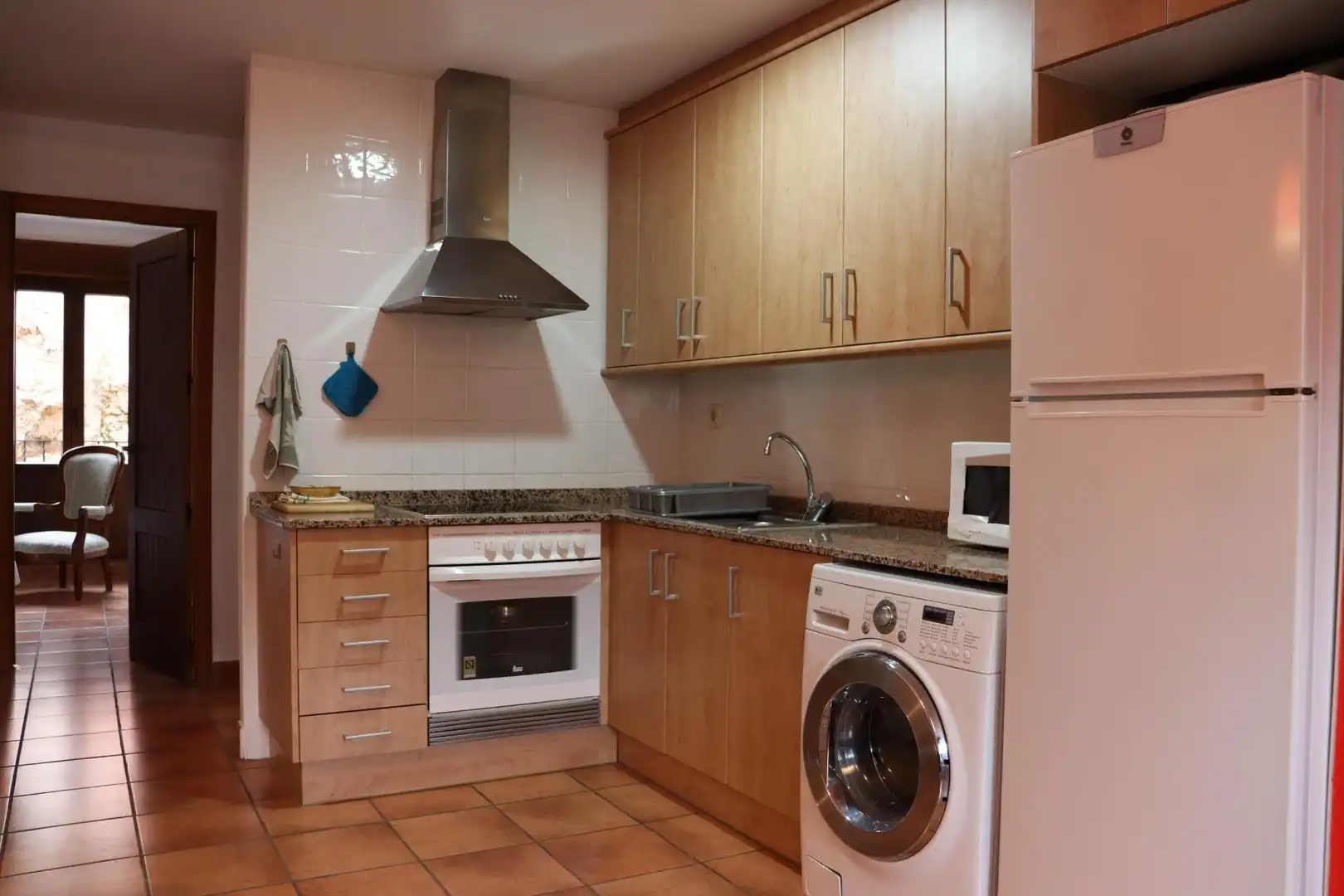 Cocina de Piso en venta en Camarena de la Sierra con Calefacción, Trastero y Amueblado
