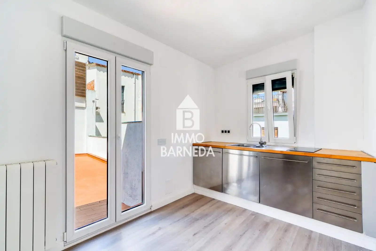 Vista exterior de Casa o xalet en venda en Roses amb Calefacció, Terrassa i Forn