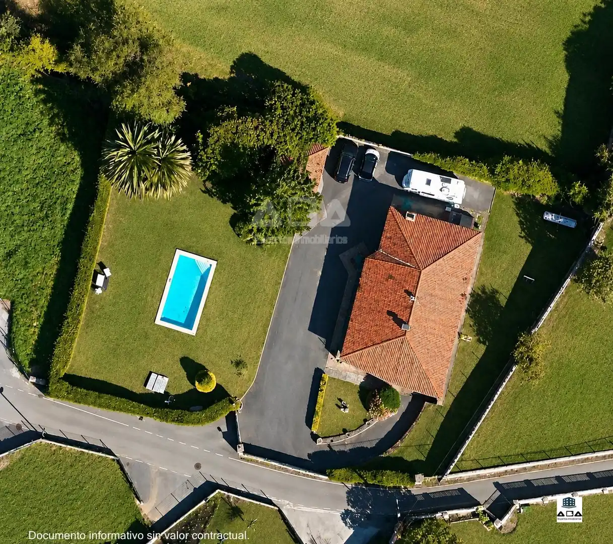 Exterior view of Houses for sale in Gijón   with Heating, Private garden and Storage room
