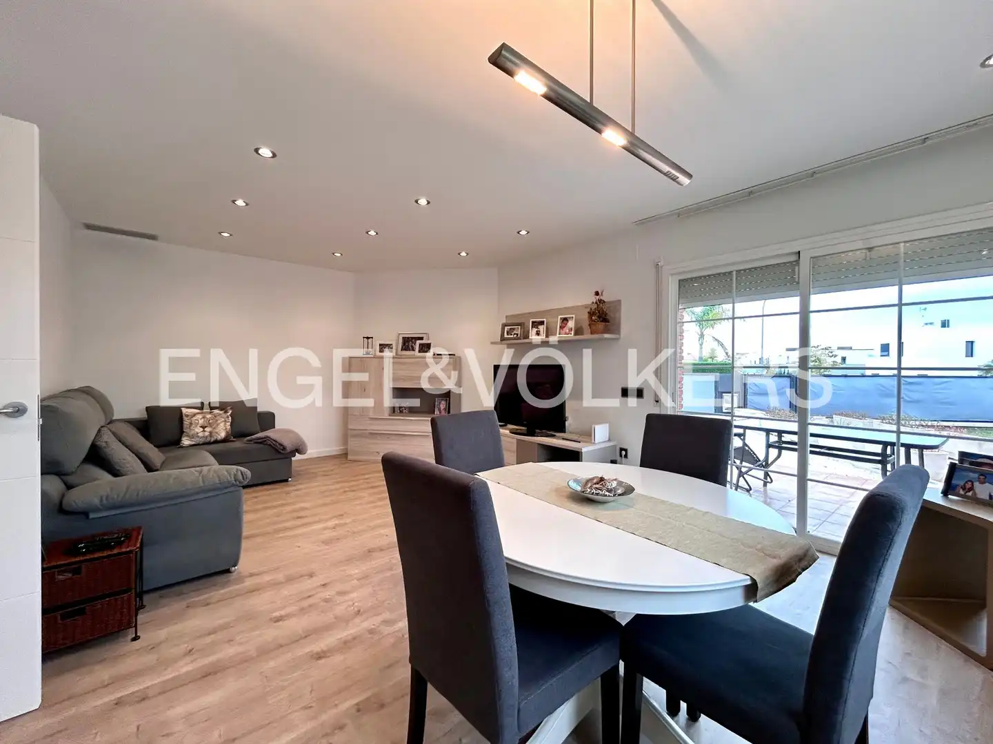 Dining room of Detached homes for sale in Cambrils  with Air Conditioner, Heating and Private garden