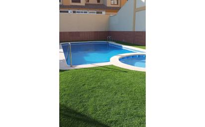 Piscina de Casa adosada en venda en La Unión amb Aire condicionat, Terrassa i Piscina