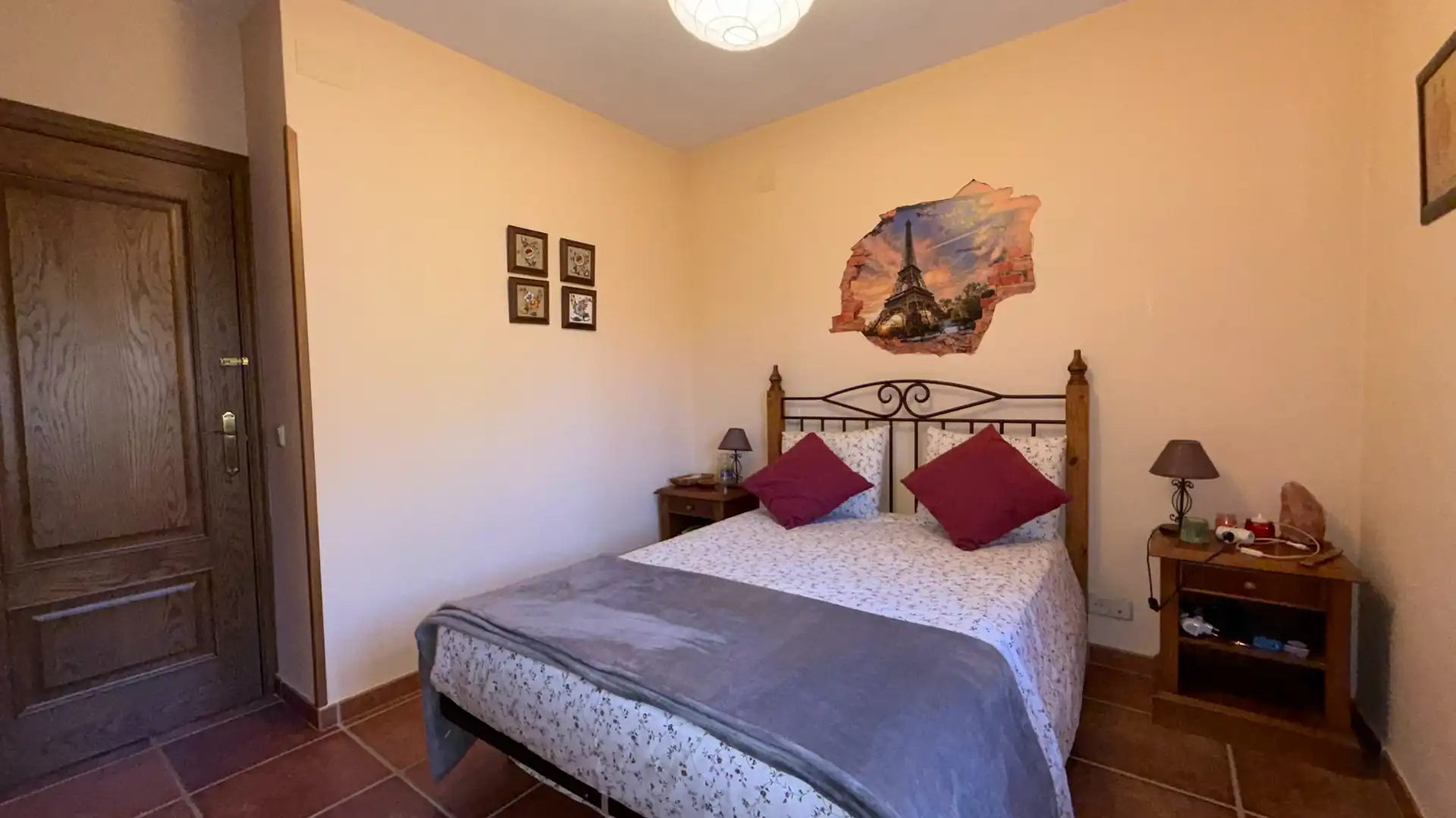 Dormitori de Casa o xalet en venda en Villa del Prado amb Aire condicionat, Calefacció i Jardí privat