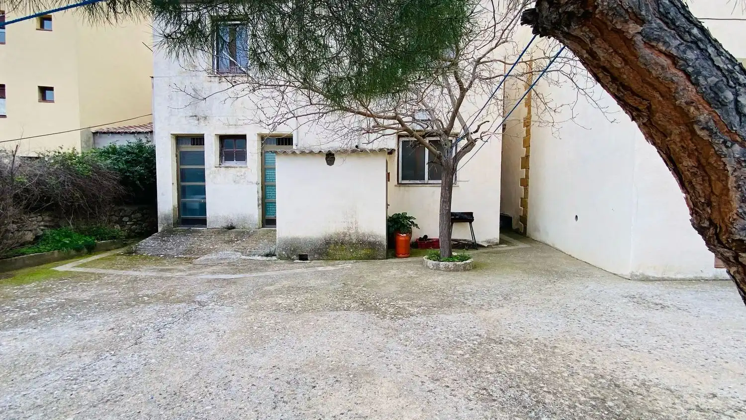 Vista exterior de Casa o xalet en venda en Forcall amb Jardí privat, Terrassa i Traster