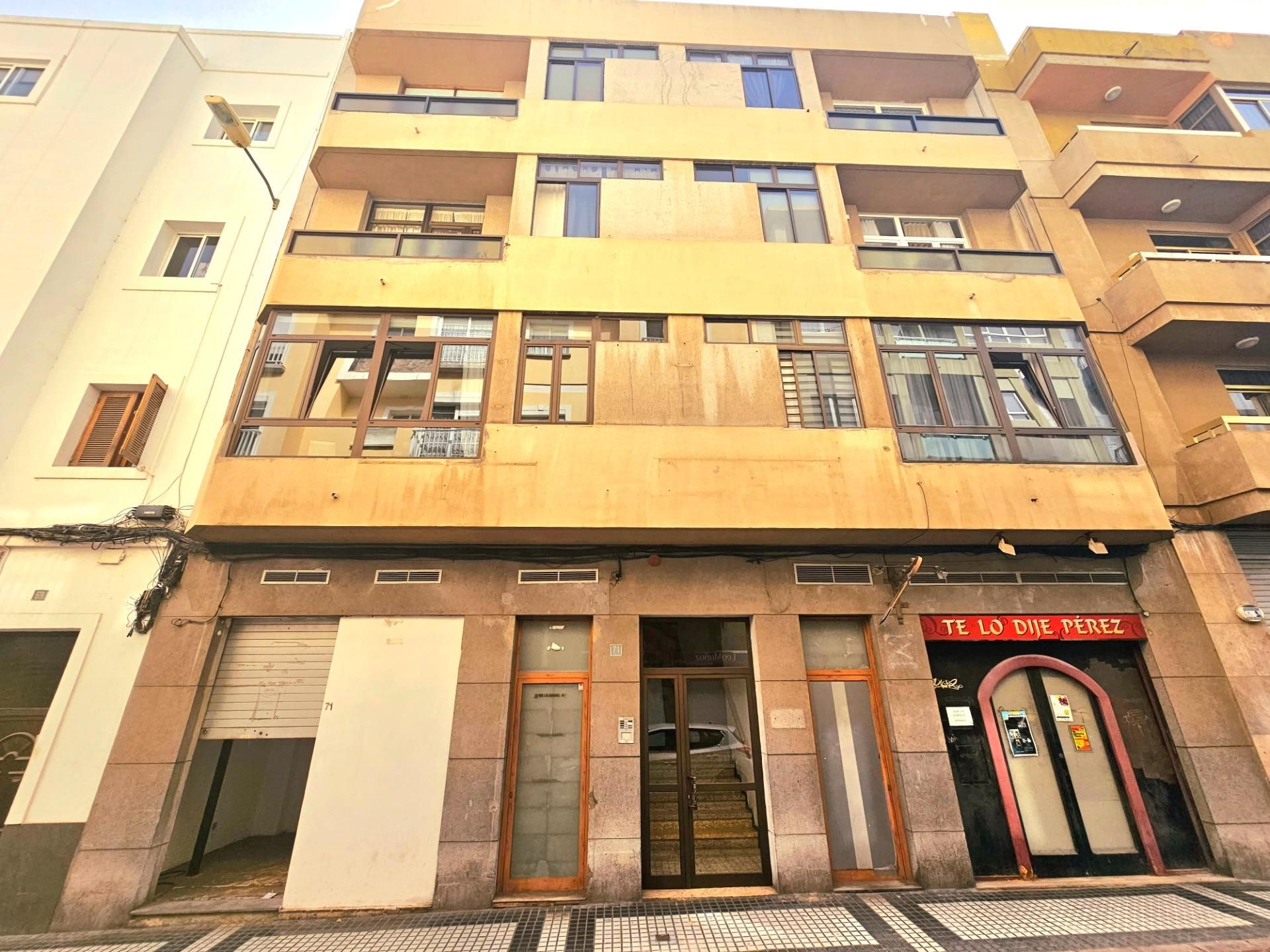 Exterior view of Flat for sale in Las Palmas de Gran Canaria  with Storage room and Balcony
