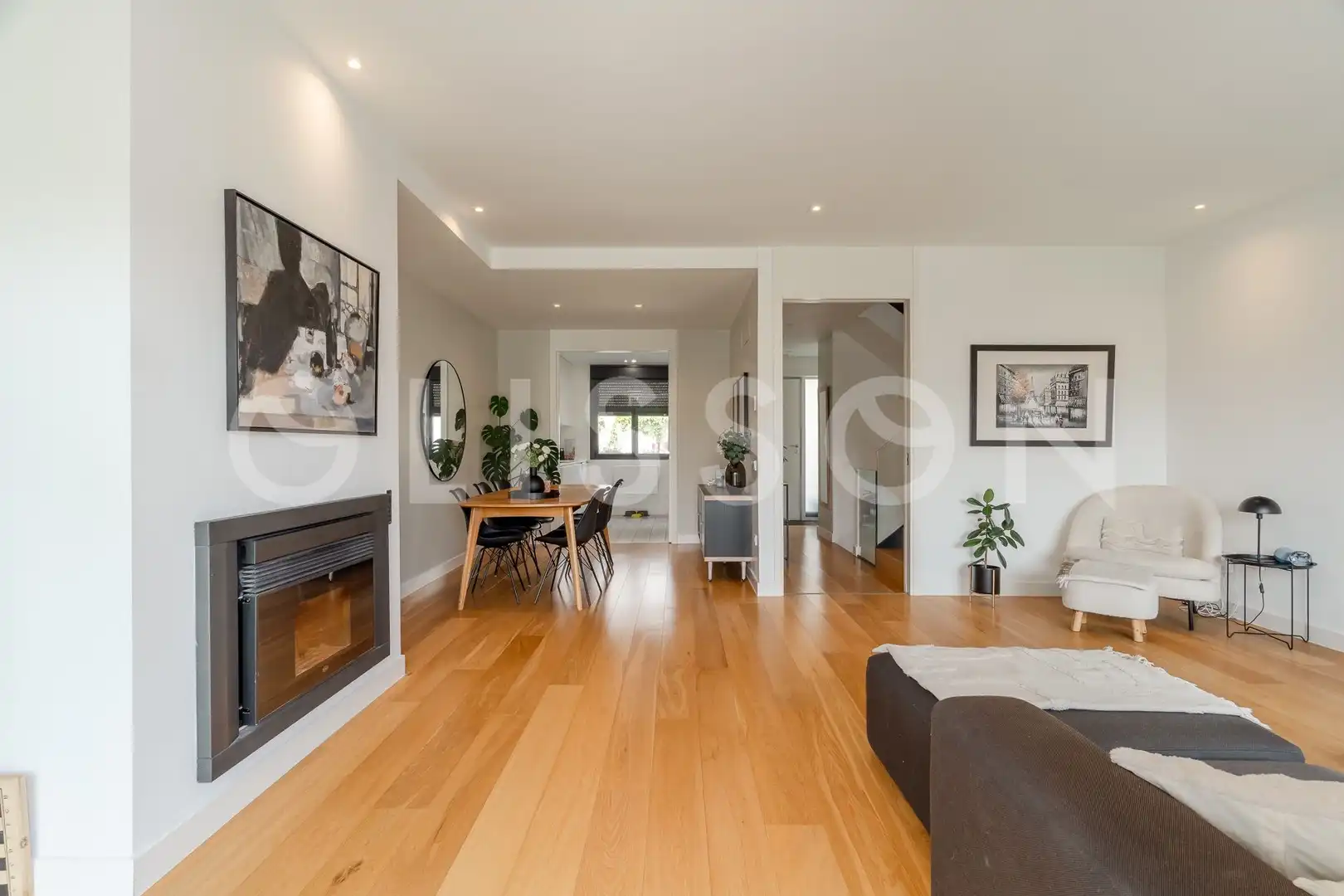 Sala de estar de Casa adosada en venta en La Moraleja con Aire acondicionado, Calefacción y Terraza