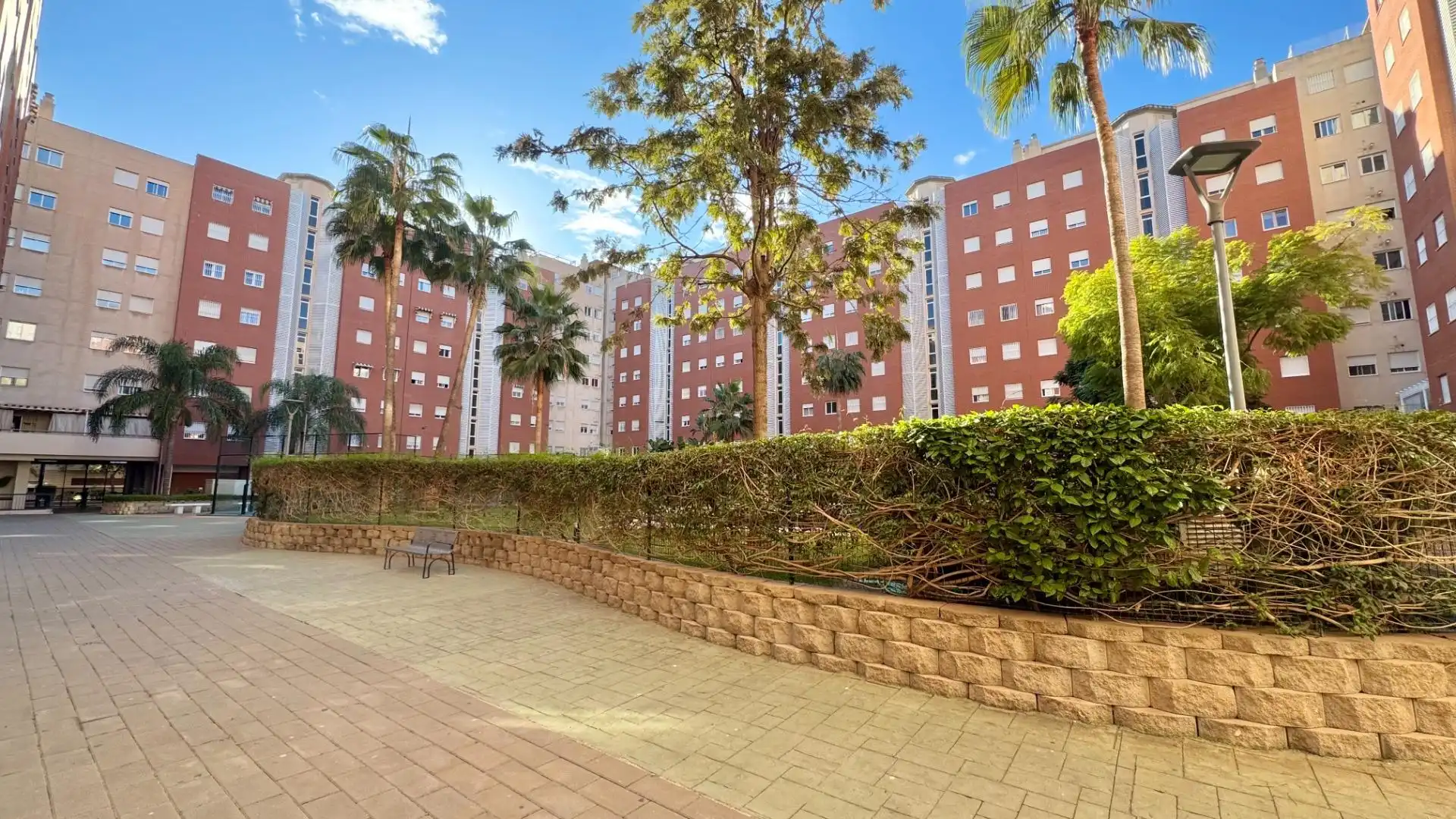 Außenansicht von Dachboden zur Miete in Málaga mit Klimaanlage, Heizung und Terrasse