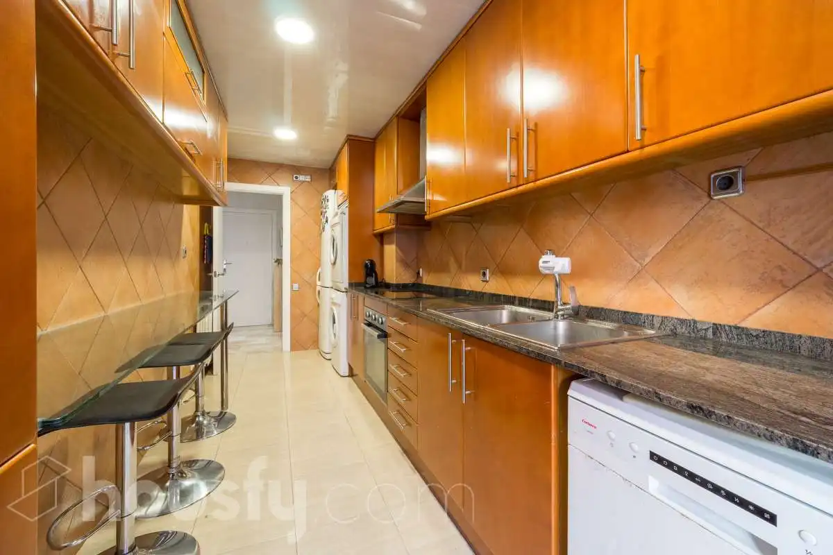Cocina de Dúplex en venta en Badalona con Terraza