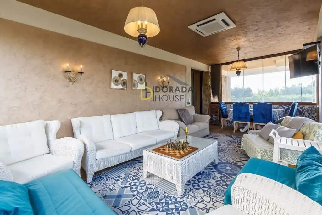Living room of Houses for sale in Cambrils  with Air Conditioner, Private garden and Terrace