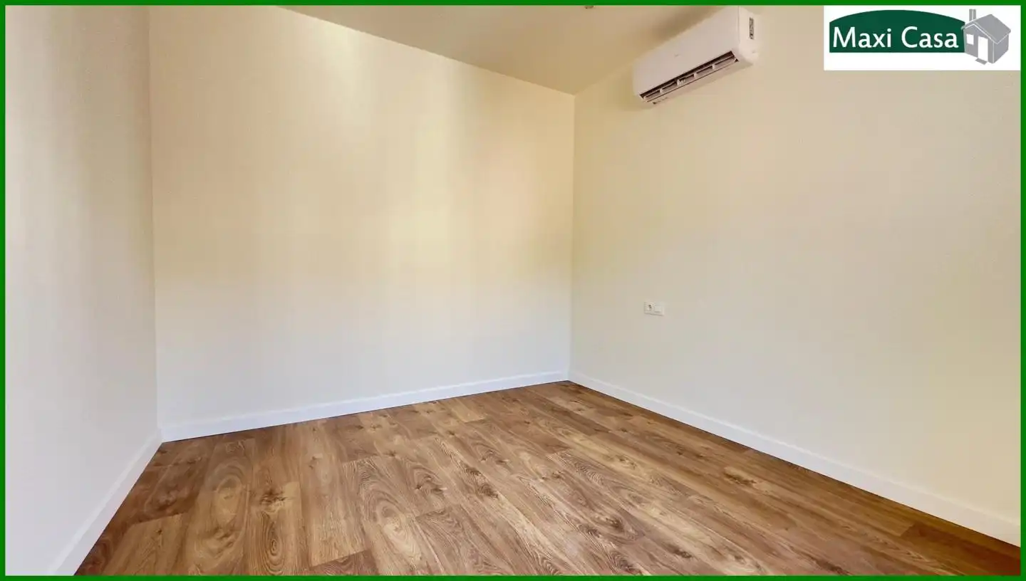 Piso con ascensor en venta en calle del Canigó, imagen 7