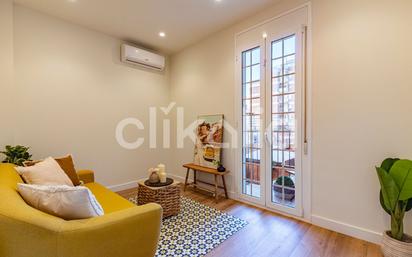 Bedroom of Flat for sale in  Barcelona Capital  with Air Conditioner, Heating and Terrace