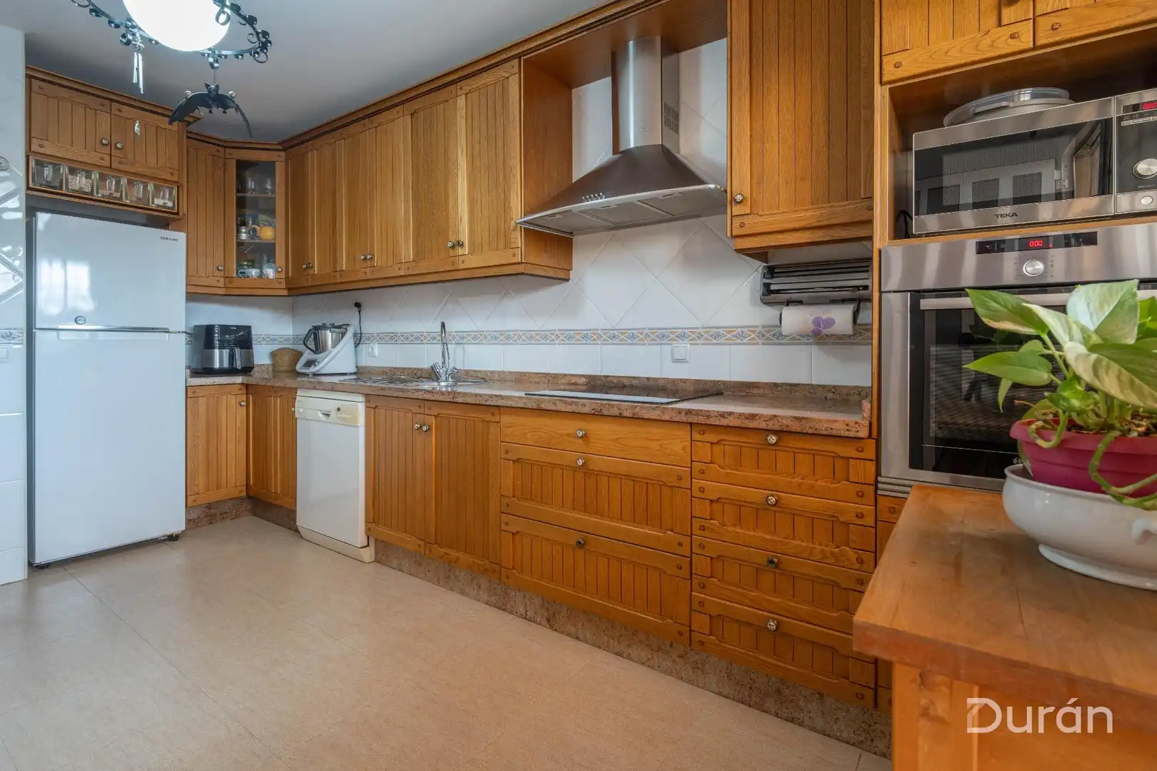 Kitchen of Detached homes for sale in Roquetas de Mar  with Air Conditioner, Heating and Terrace