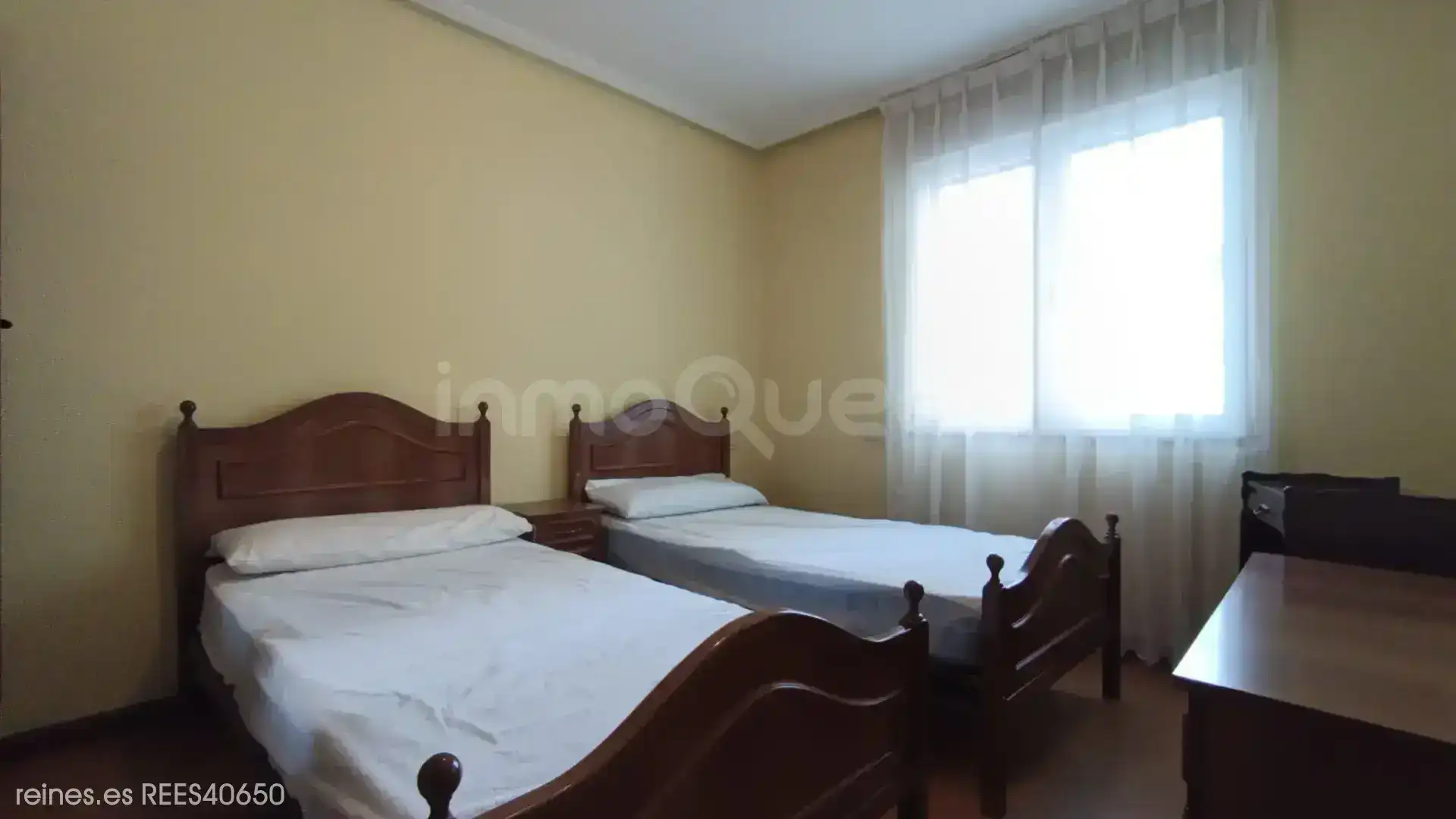 Schlafzimmer von Wohnung zur Miete in Oviedo  mit Möbliert