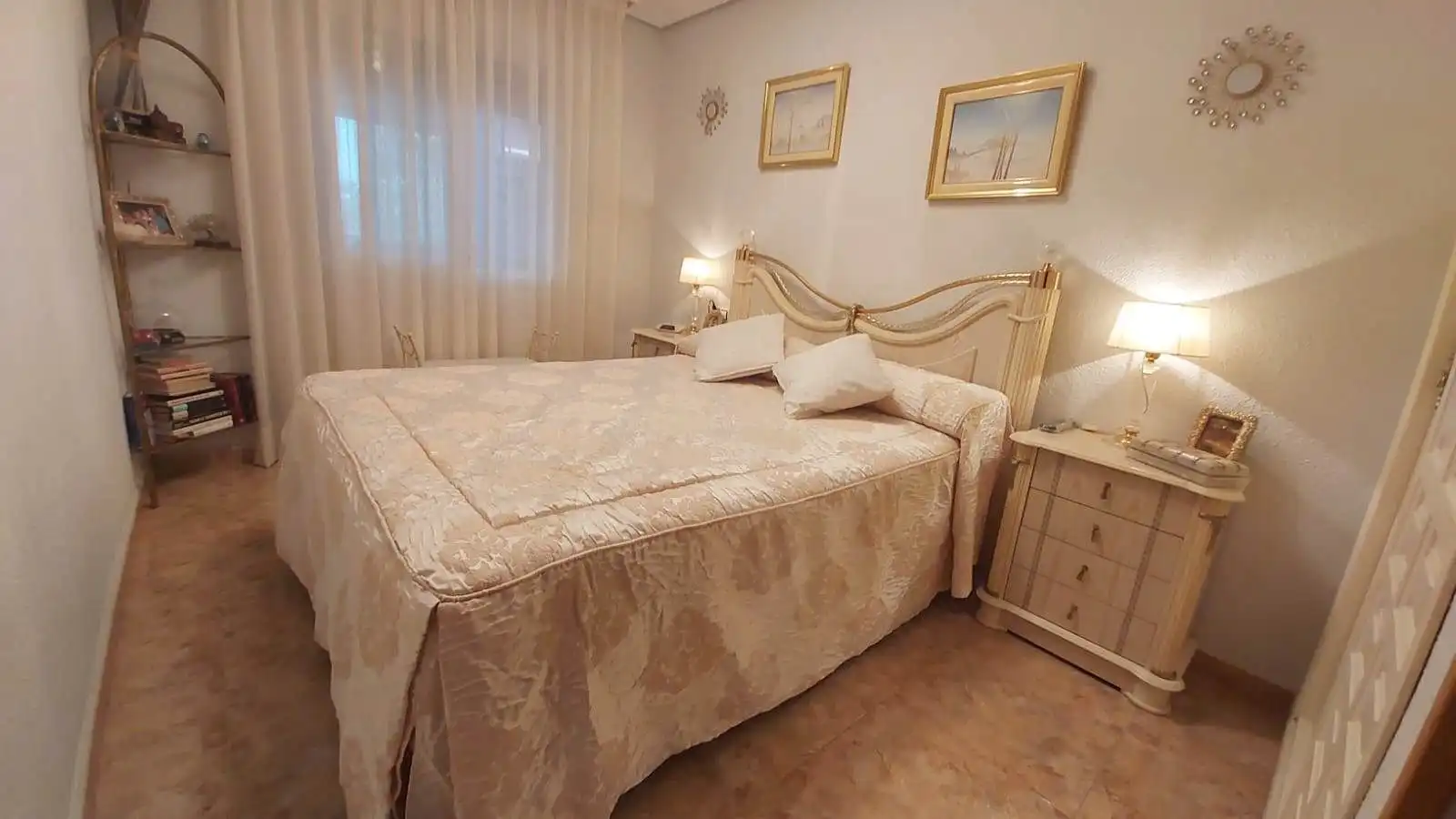 Habitación de Casa o chalet en venta en La Nucia con Aire acondicionado, Calefacción y Jardín privado
