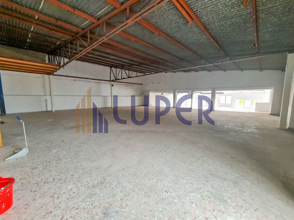 Nave industrial en venta en Elda