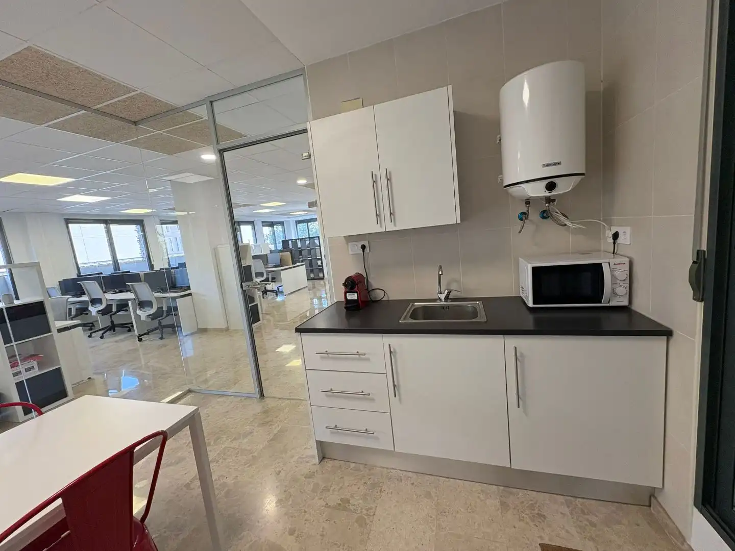 Cocina de Oficina de alquiler en Paterna con Aire acondicionado, Calefacción y Terraza