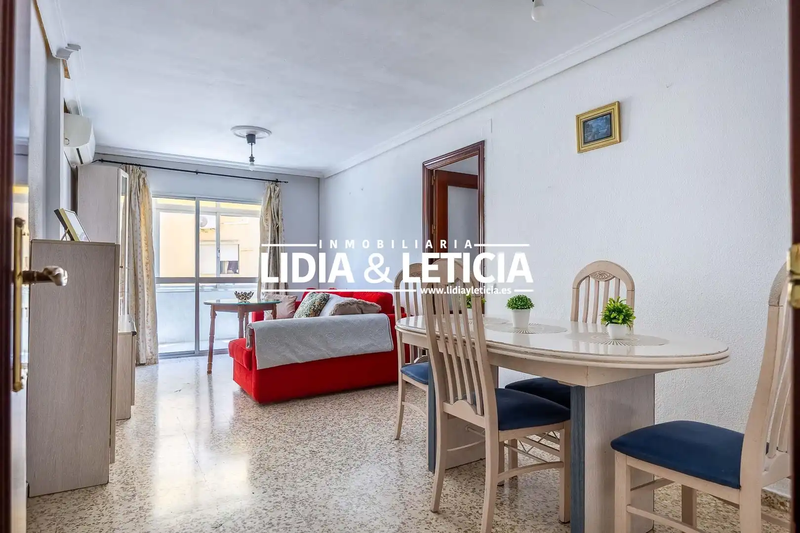 Exterior view of Flat for sale in Alcalá de Guadaira  with Air Conditioner, Terrace and Furnished