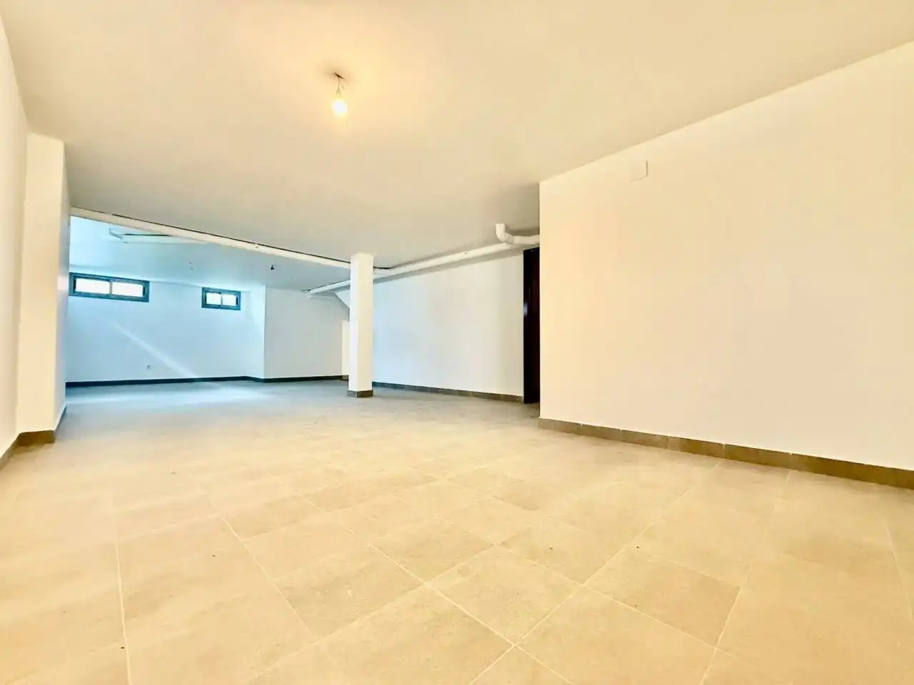 Casa adosada en venta en Bargas con Calefacción, Jardín privado y Alarma