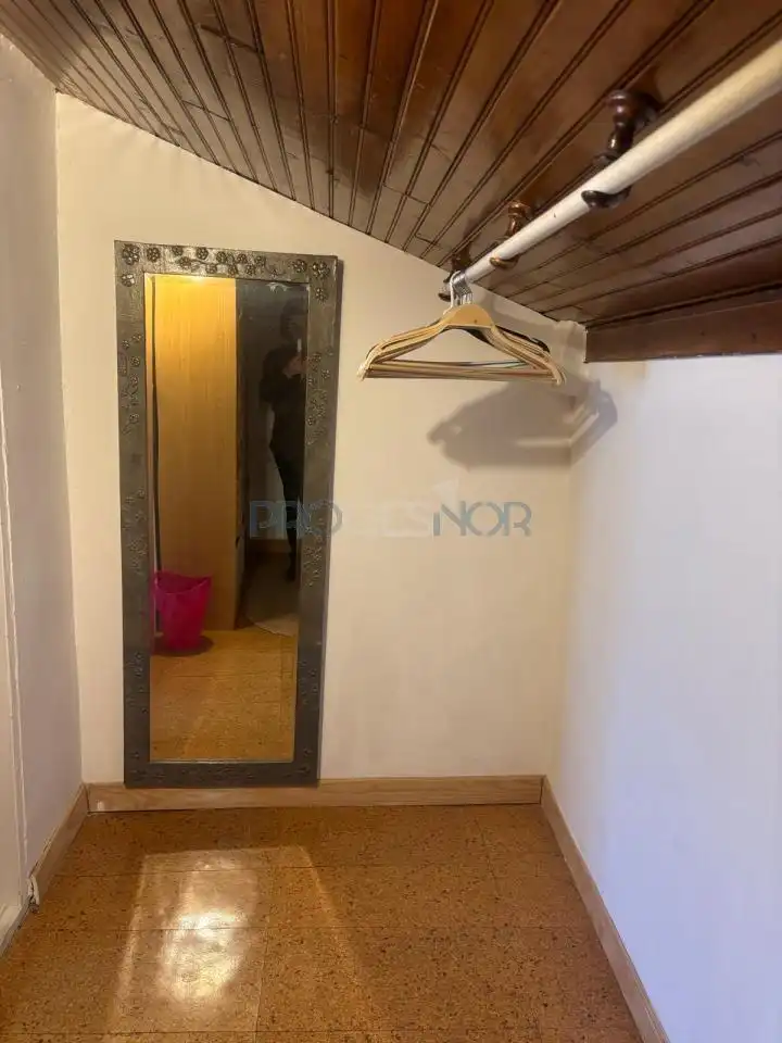 Schlafzimmer von Wohnungen zum Verkauf in León Capital  mit Heizung und Möbliert