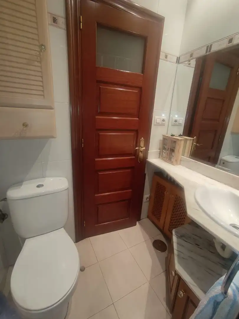 Casa adosada en venta en N/A, Riaño - Los Barros