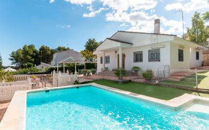 Piscina de Casa o xalet en venda en Turís amb Jardí privat, Traster i Piscina