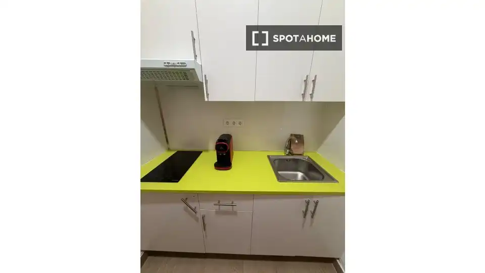 Flat with terrace to rent in Extramurs, imagen 2