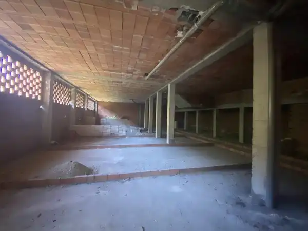Local comercial en venda a C/ General, imagen 4