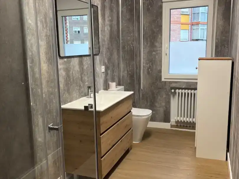 Baño de Piso de alquiler en Ponferrada con Amueblado