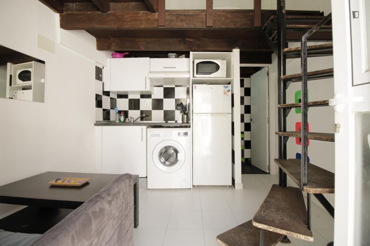 Estudi de lloguer a Valdeacederas