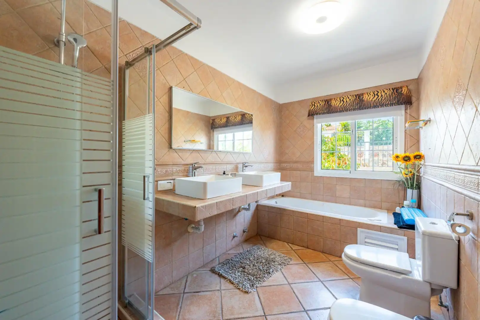 Bathroom of Houses for sale in San Miguel de Abona  with Air Conditioner, Private garden and Terrace