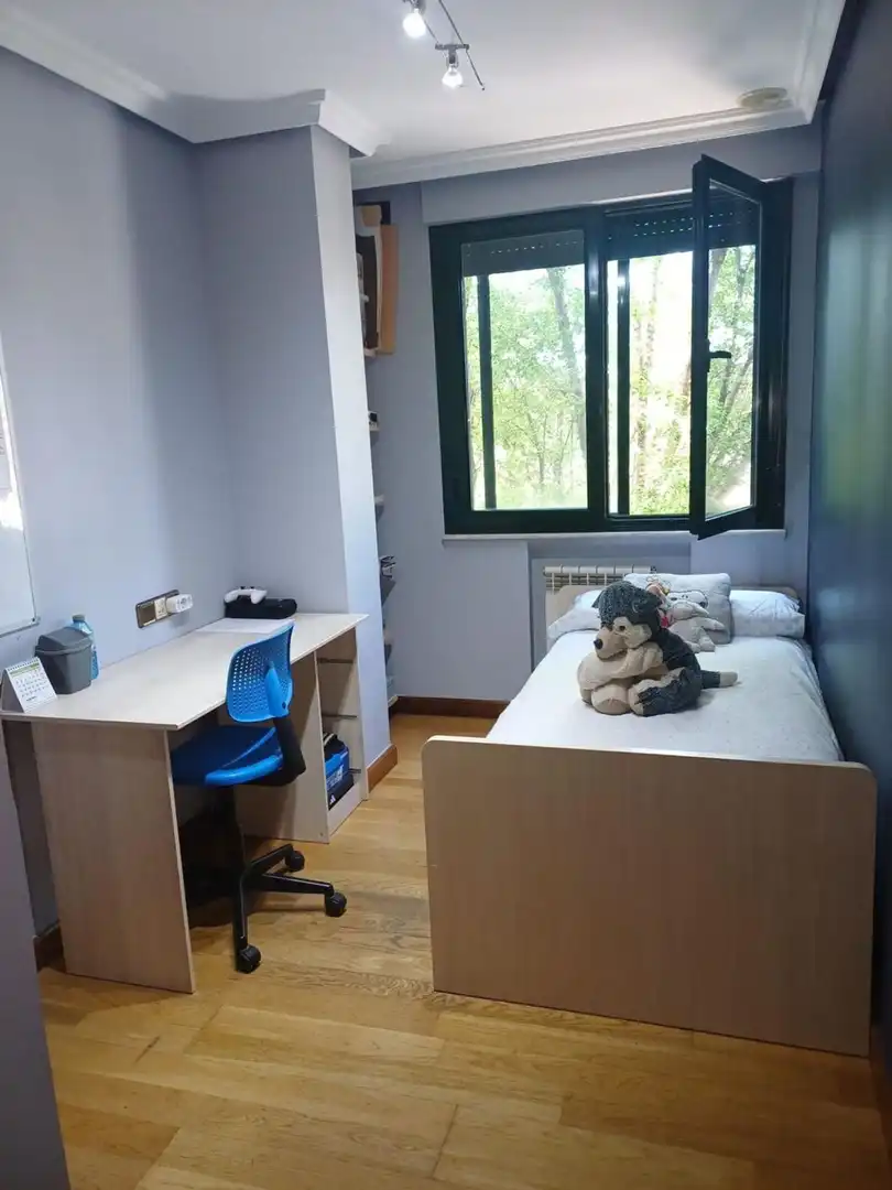 Schlafzimmer von Wohnung zum Verkauf in Salamanca mit Abstellraum