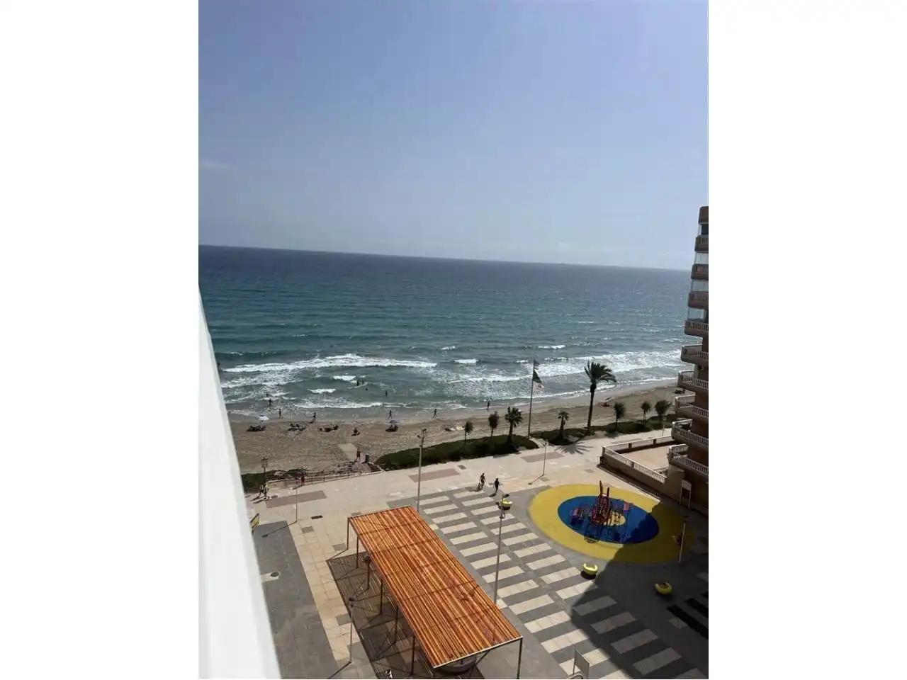 Dormitori de Pis en venda en La Manga del Mar Menor amb Calefacció, Terrassa i Moblat