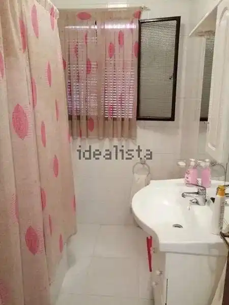 Baño de Piso en venta en Moriles con Terraza